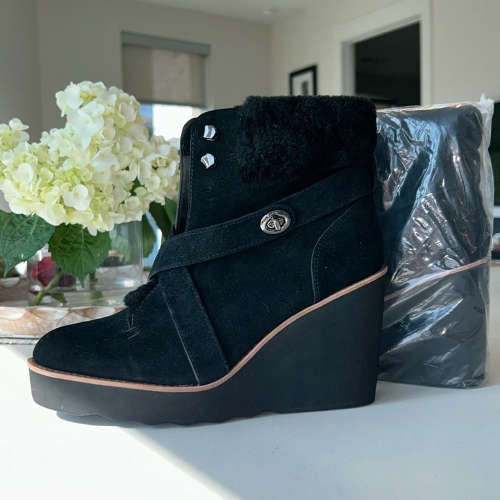 Coach size 8.5 Sherpa black booties with wedge heel